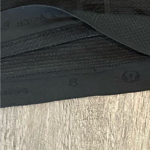 Lululemon Women’s Tank Top - Picture 4 of 4
